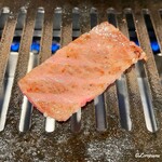 個室焼肉 琥珀 - 三角バラ