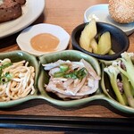 ホルモン×中華 小皿料理KAZU家 - 