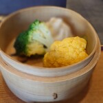 ホルモン×中華 小皿料理KAZU家 - 