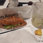 アンドコーヒー メゾンカイザー - 料理写真: