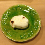 うを徳 - 完成した大人の焼きマシュマロの様な白子焼き　塩分が程よく酒が進む