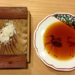 うを徳 - 塩＆醤油セットも粋な器で！