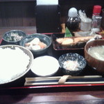 中村食堂 - A定食（ブリ照り焼き）