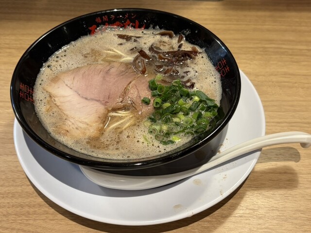 はかたま Rokudenashi Kyanarushiti hakata raamen sutaajiamu ten - Kushida