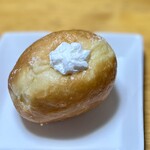 BLANKET DONUTS - 料理写真:ホイップ(税込み380円)