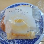 無添くら寿司 - ミルクシューアイス108円(2015.03.15)