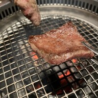 Yakiniku BarBies - 厚切り生牛タン