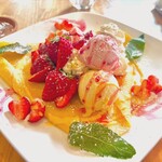 サロン・ド・リズ - 期間限定のいちごのガレット