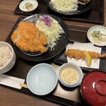 どんと - 料理写真:チキンカツ〜エビフライを添えて〜