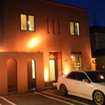 カフェ・ノエル - 夜の外観