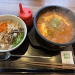 カルビ丼とスン豆腐専門店 韓丼 - 