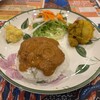 African Restaurant Jollof Kitchen - スペシャルプレート（1,600円）は各種4品の盛り合わせ。もう少し量が欲しいところだが…