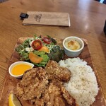 ibis cafe 槻木 - 料理写真:からあげプレート