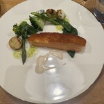 UNE TABLE - 