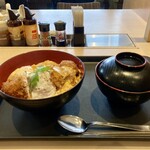 松のや - 料理写真:雪国のヘレカツ丼