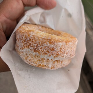 ROMII DONUT STORE_1