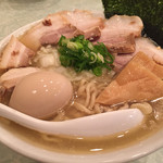 いつ樹 - 鯛塩ラーメン、全部のせ、大盛り。