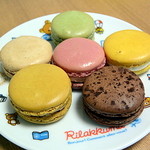 ピエール・エルメ・パリ - 6種類