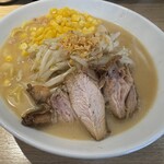 花木流味噌 - 料理写真:鉄鍋味噌焼ラーメン+コーン