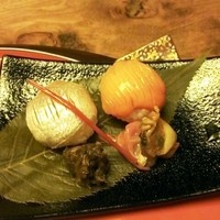 山中温泉　花紫 - 小鯛と赤貝の手毬寿司