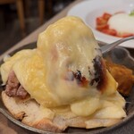 Cheese Meets Meat - 
