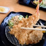 お食事処 モルパ - エビフライ