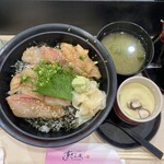 すしざんまい - 店長おすすめ丼880円