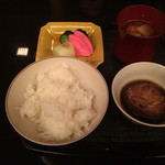 にくの匠 三芳 - 食事。ヒレ肉の昆布巻きは絶品。