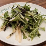 SHUTTERS - セットの岩のりのサラダ