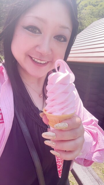 芝ざくらソフトクリーム - 滝上町その他/ソフトクリーム | 食べログ