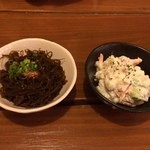 別府丸万 - お通し　ポテトサラダ＆もずく酢