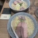 貝だし麺 きた田 - 2人掛けテーブル席