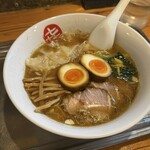 中華そば まるき - 料理写真: