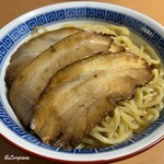 ジョイス - 料理写真:濃厚魚介豚骨醤油味のつけ麺