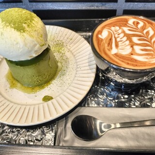 こっぱ 様 2点おまとめ。黒地にリーフサークル(^^)五福のかんたん美容衿♡ 口コミ一覧 : LATTE ART MANIA TOKYO 福岡2号店 - 赤坂/カフェ [食べログ]