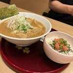 四季 - 料理写真:大吟醸酒味噌らーめん&ミニ明太子ごはん