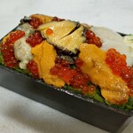 歌津小太郎 - 鮑まるごと三陸弁当（2970円）