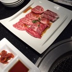 焼肉もとぶ牧場 - 