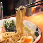 拳ラーメン - 拳ラーメン醤油　（煮玉子入り）　(2015/03)