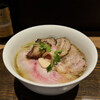 らぁ麺や 嶋 - 特上ぶどう山椒らぁ麺¥2250、瓶ビール（中）¥700