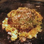 下町のてっぱん焼だるまや - 豚モダン焼き（997円）