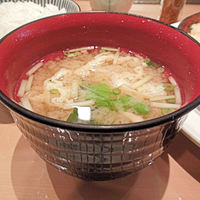新宿割烹 中嶋 - お味噌汁も美味しそう