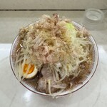 らーめん辰屋 - 料理写真:辰醤油らーめん小 ヤサイマシ ¥980-