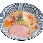 焼きあご塩らー麺 たかはし - 料理写真: