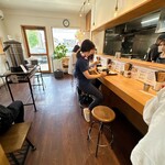 ラーメン 歩く花 - 店内の様子です