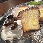 喫茶トお酒 襤褸 - 焼きシフォン　ラムレーズン　単品だと1,210円？