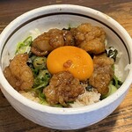 麺屋やまひで - 和牛の炙りもつ丼（750円）
