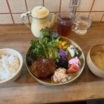 シフク食堂 - 日替わりの定食