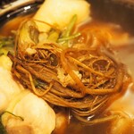 秋田比内地鶏生産責任者の店　本家あべや - きりたんぽ鍋（せり）