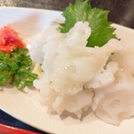 東寿司 - 料理写真:タコ刺し。ぷりぷりで旨し！